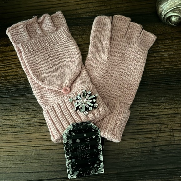 Victoria's Secret Snowflake Sparkle Fingerless Convertible Mittens NWT - Picture 2 of 7